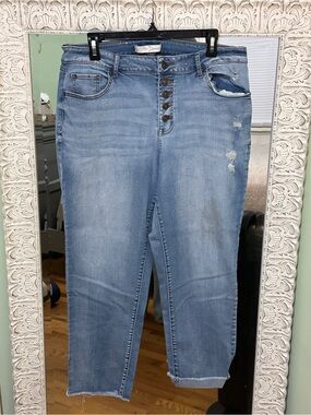 Cato Light Blue Button-Fly Distressed Cropped Jeans
